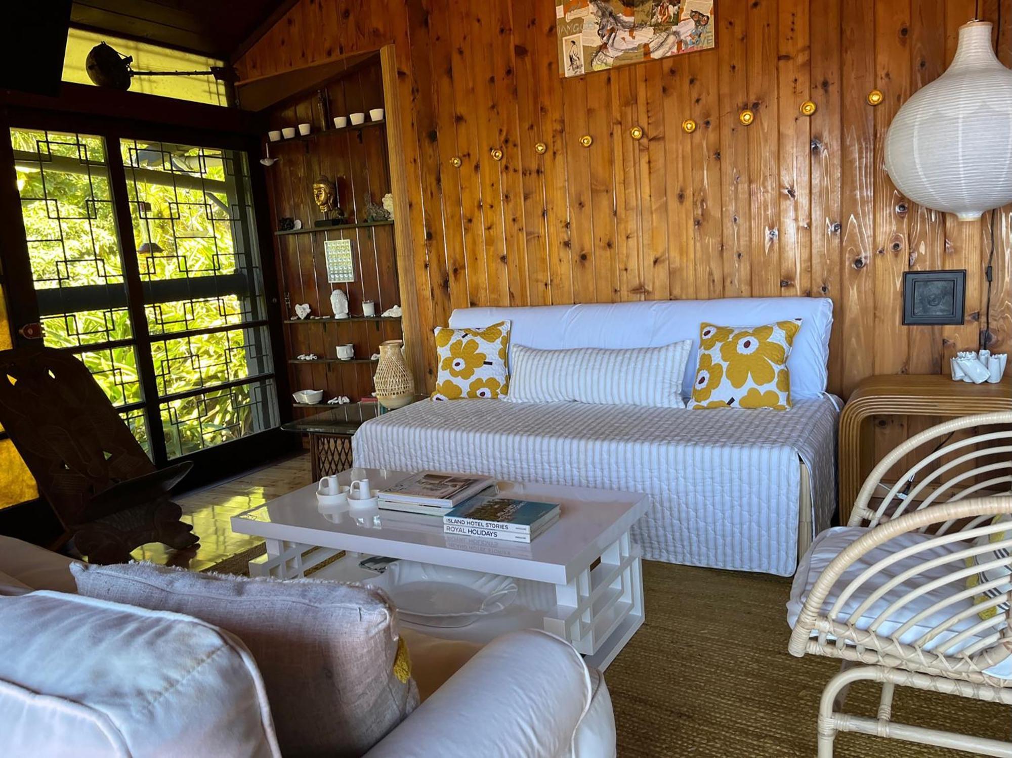 Mid-Century: Caribbean Style Apartment Contant  Екстериор снимка